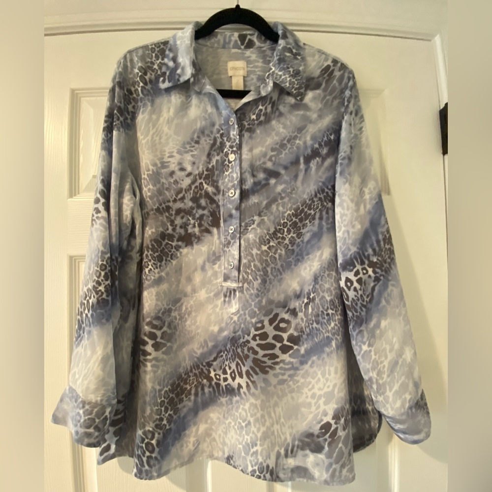 Chico's Women's Blue/White Animal Print Long Sleeves Blouse Size 2 (10-12)